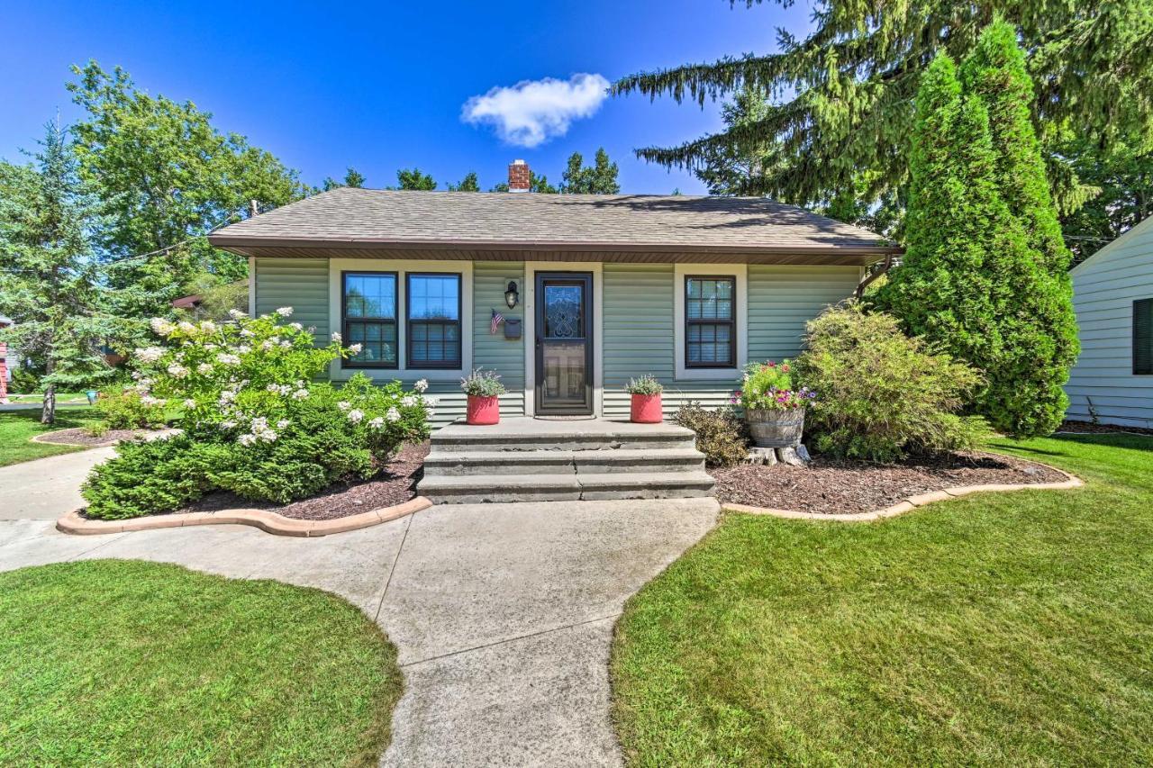 Modern Home With Backyard, 1 Mi To Dtwn Sturgeon Bay Buitenkant foto