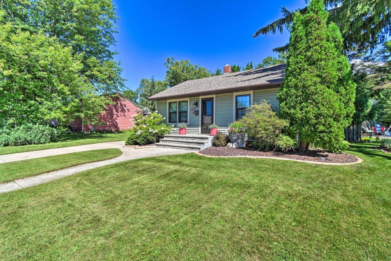 Modern Home With Backyard, 1 Mi To Dtwn Sturgeon Bay Buitenkant foto